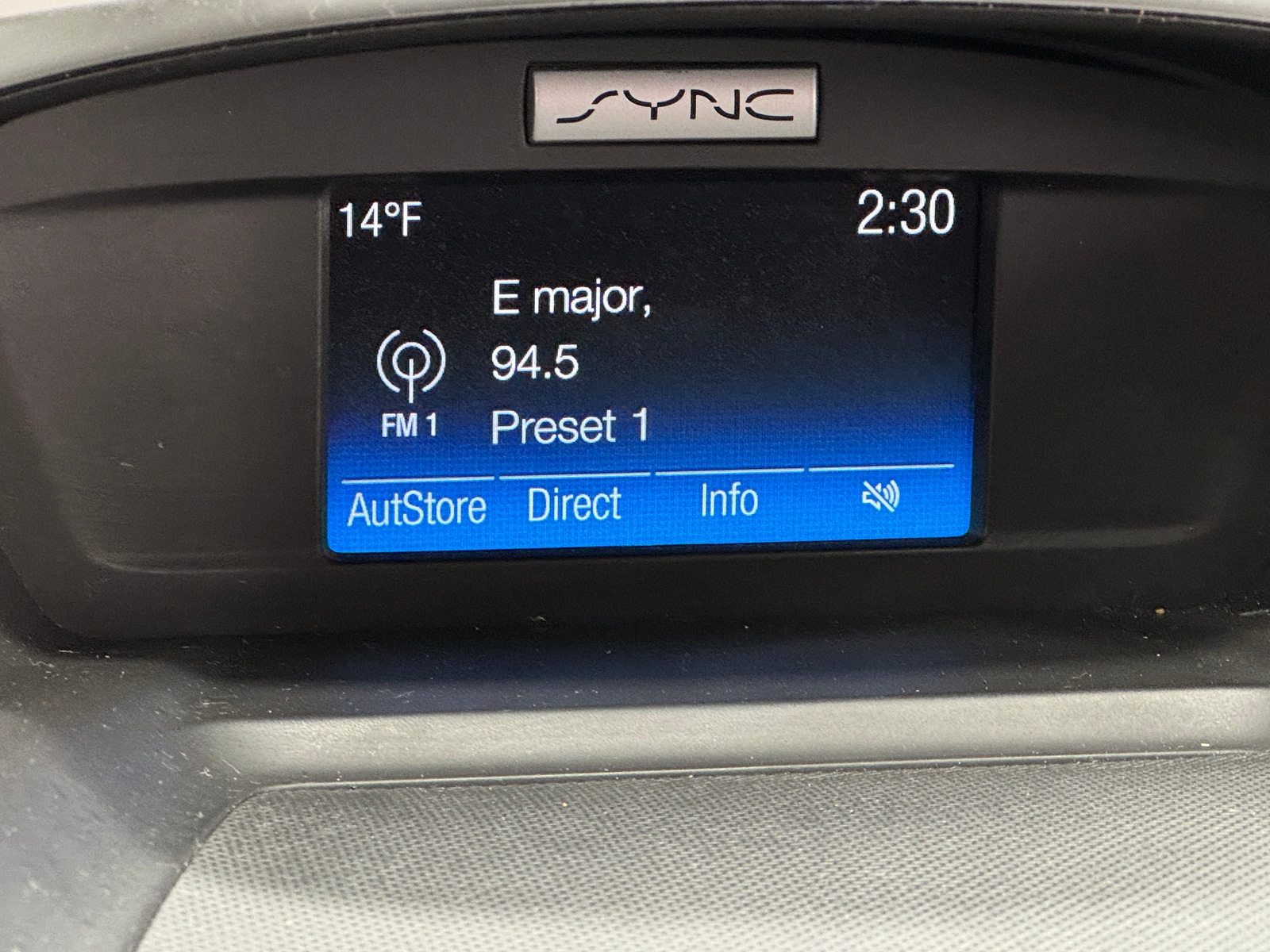 Thumbnail: 2017 Ford Escape - 4