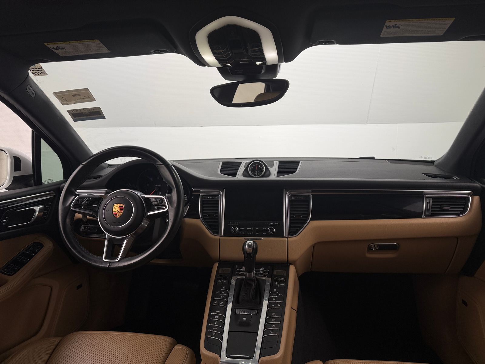 Thumbnail: 2018 Porsche Macan - 2