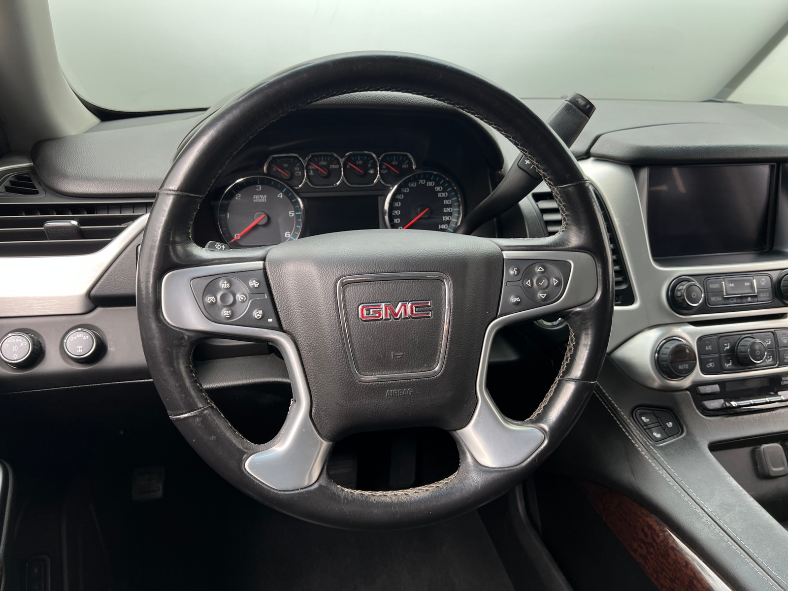 Thumbnail: 2019 GMC Yukon - 4