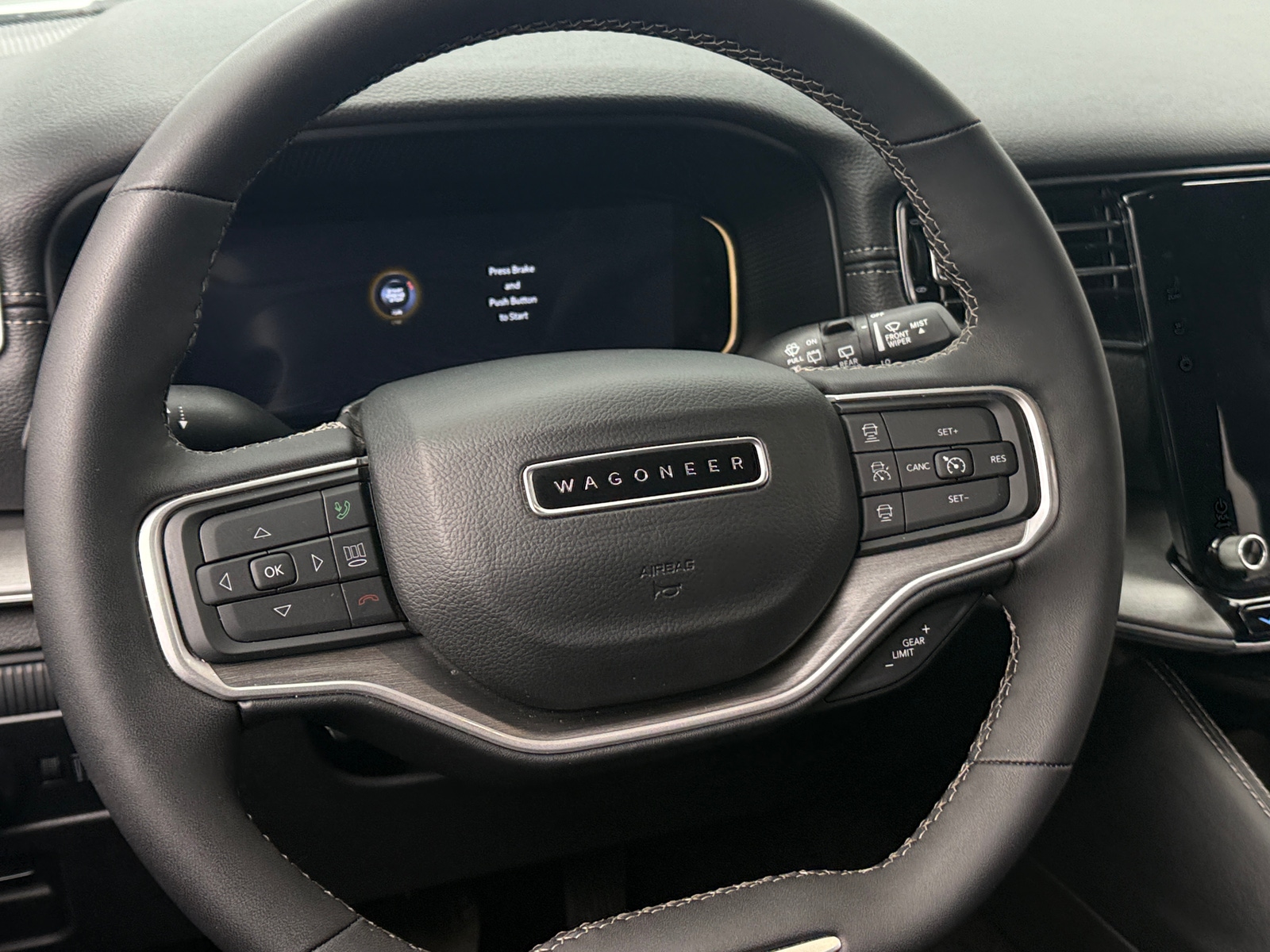 Thumbnail: 2025 Jeep Wagoneer - 4