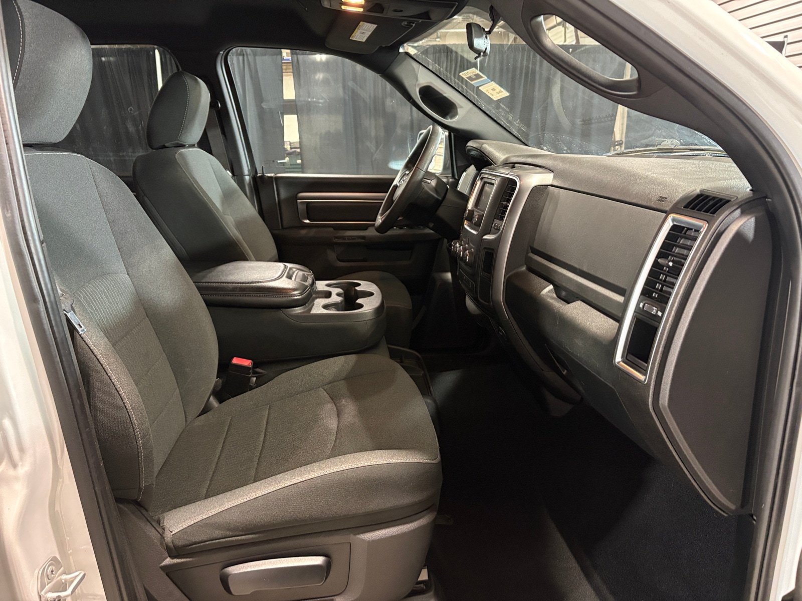 Thumbnail: 2021 RAM 1500 Classic - 2