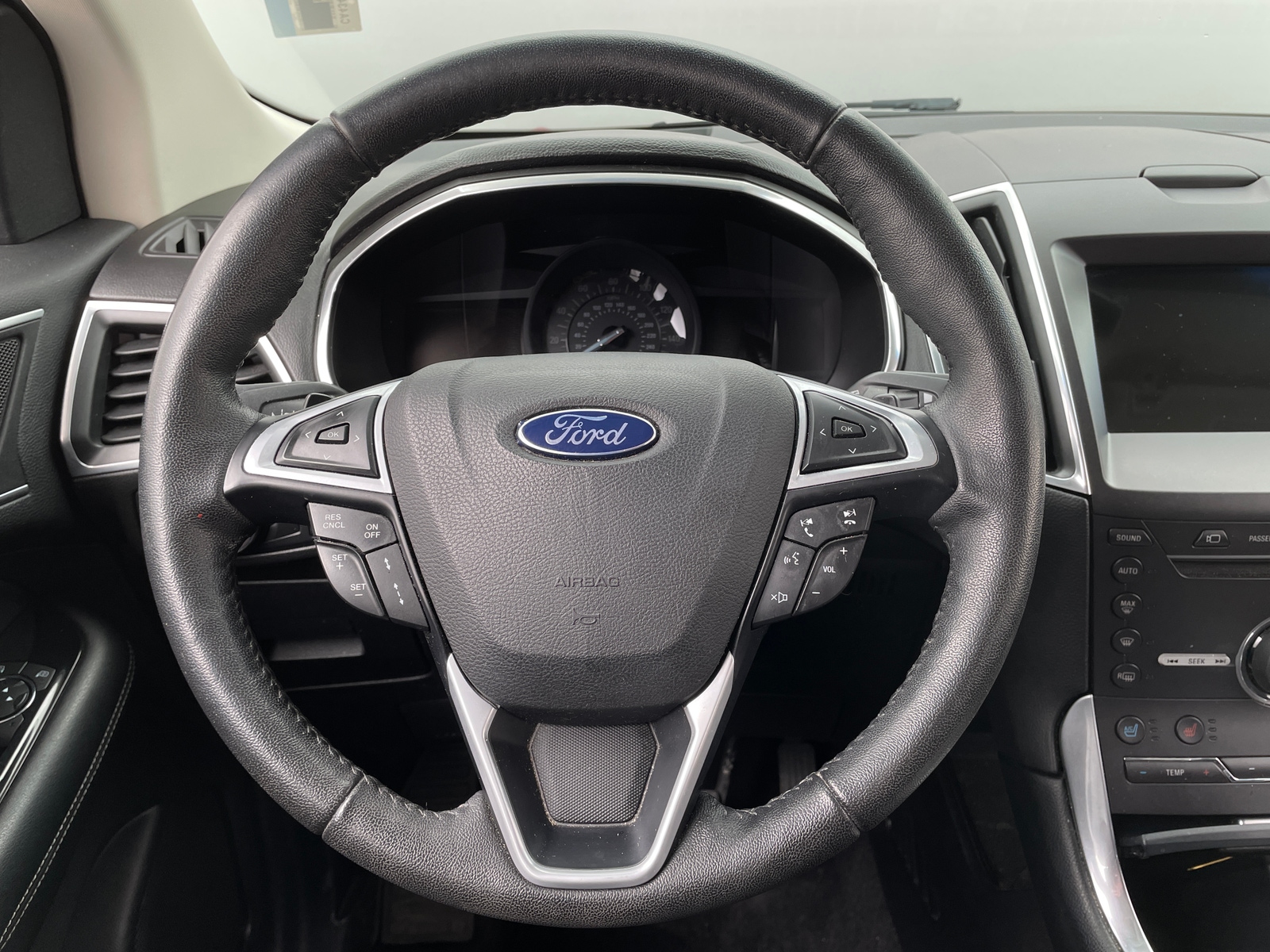 Thumbnail: 2016 Ford Edge - 4