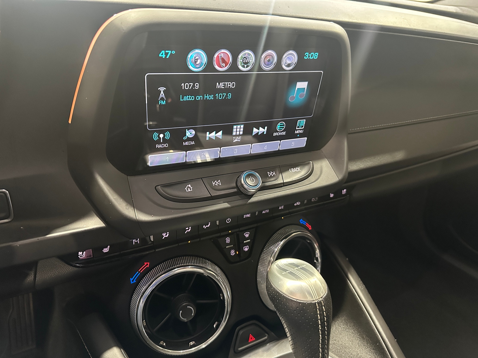 Thumbnail: 2017 Chevrolet Camaro - 3