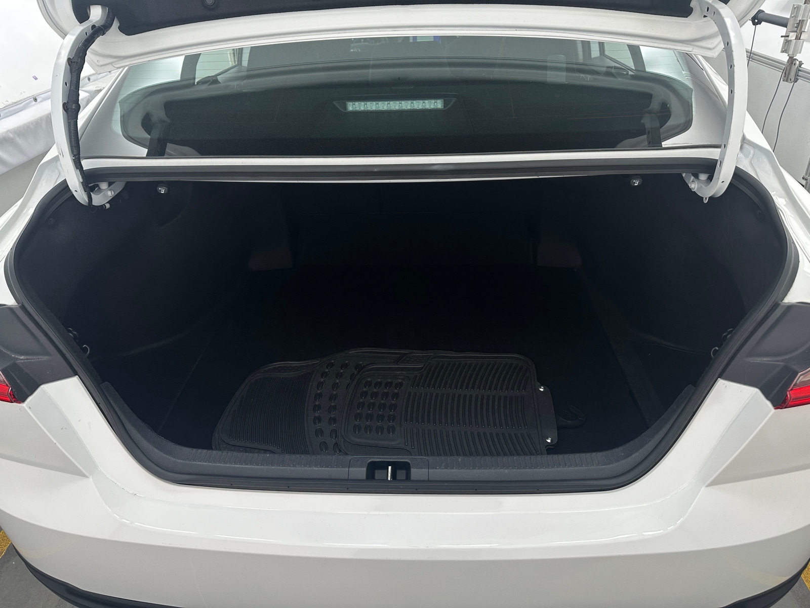 Thumbnail: 2025 Toyota Camry - 7