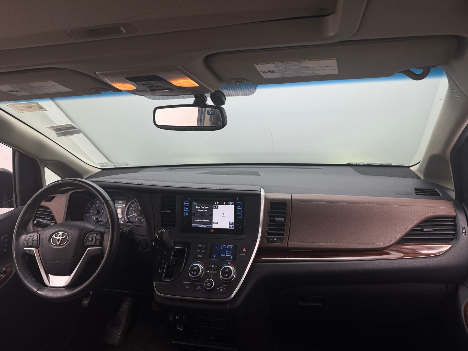 Thumbnail: 2015 Toyota Sienna - 3