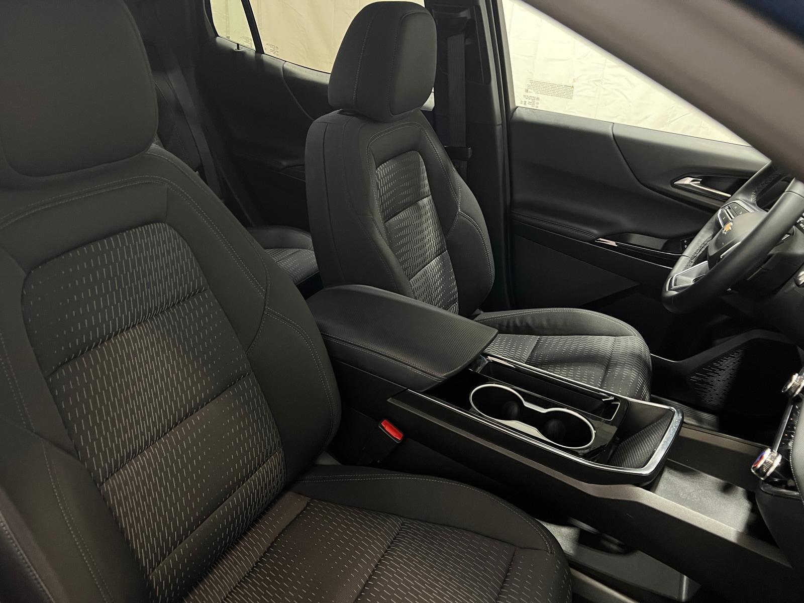 Thumbnail: 2025 Chevrolet Equinox - 2