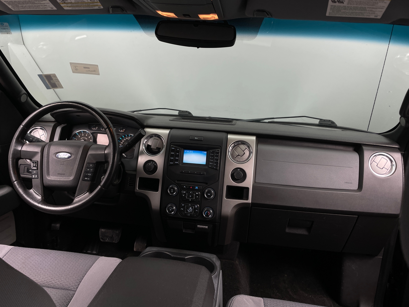 Thumbnail: 2014 Ford Econoline - 3