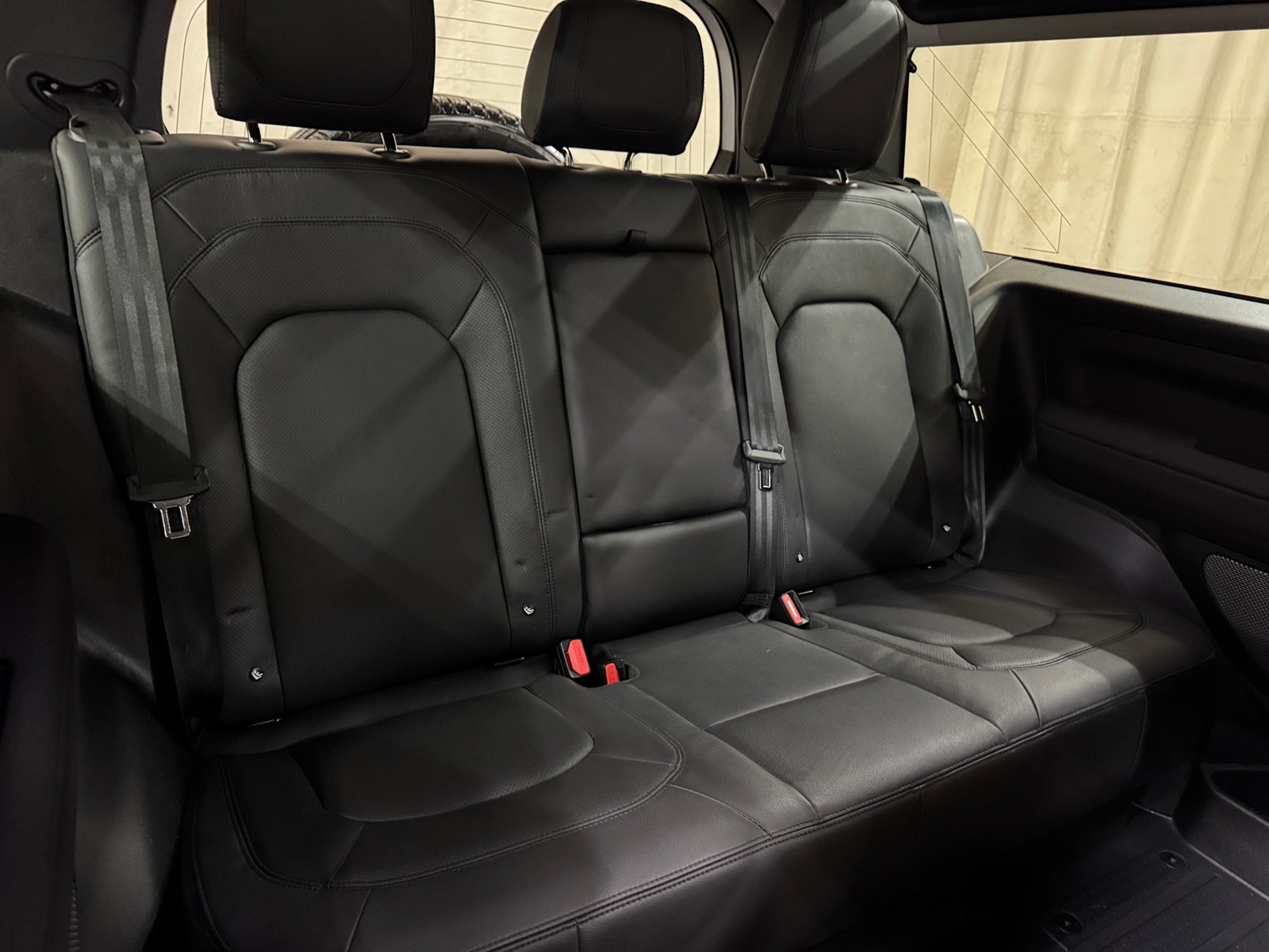 Thumbnail: 2023 Land Rover Defender - 5