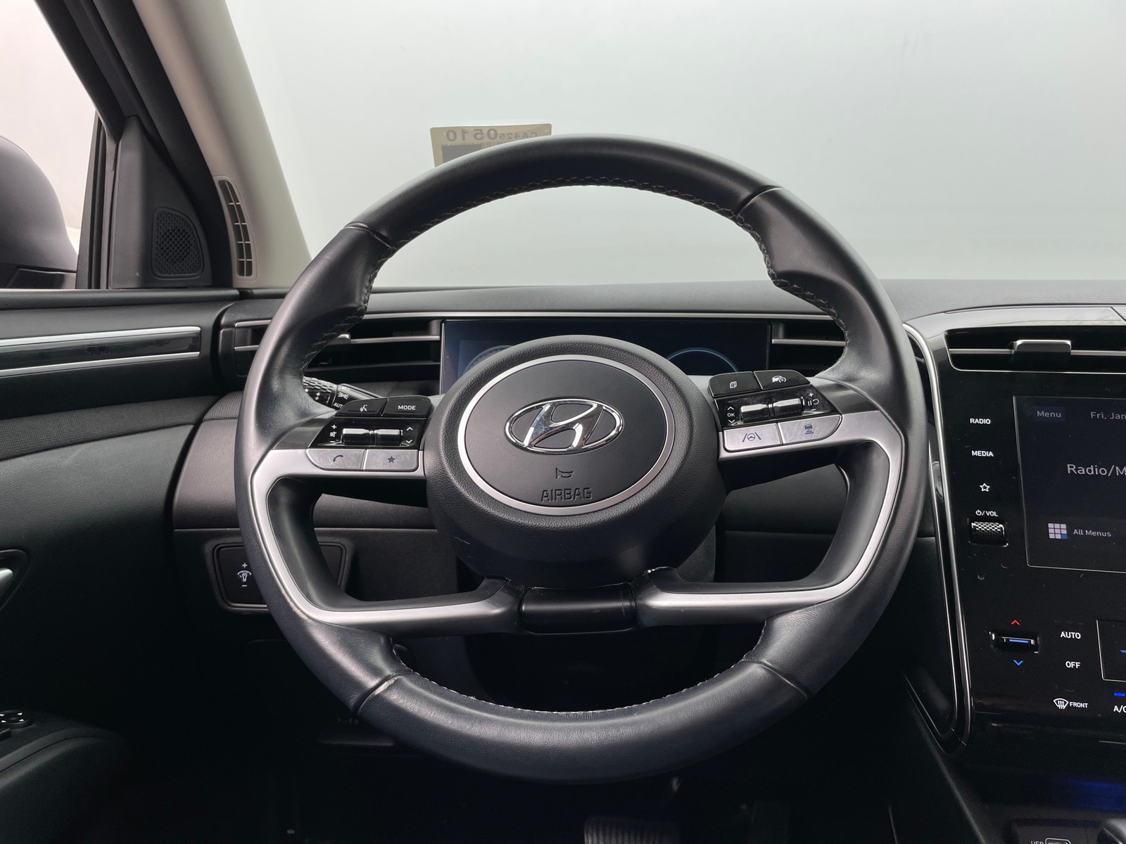 Thumbnail: 2023 Hyundai Tucson - 4