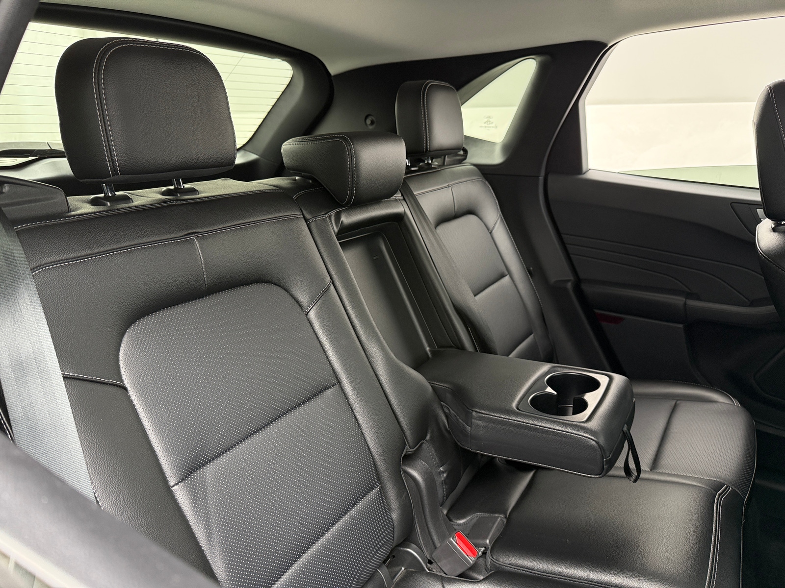 Thumbnail: 2022 Ford Escape - 5