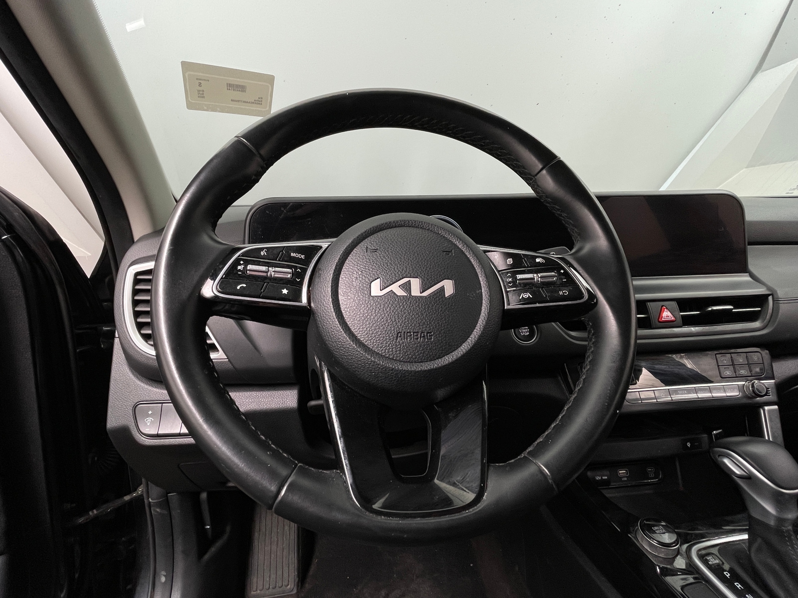 Thumbnail: 2025 Kia Seltos - 4