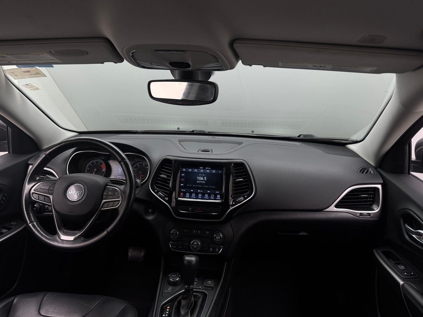 Thumbnail: 2019 Jeep Cherokee - 2