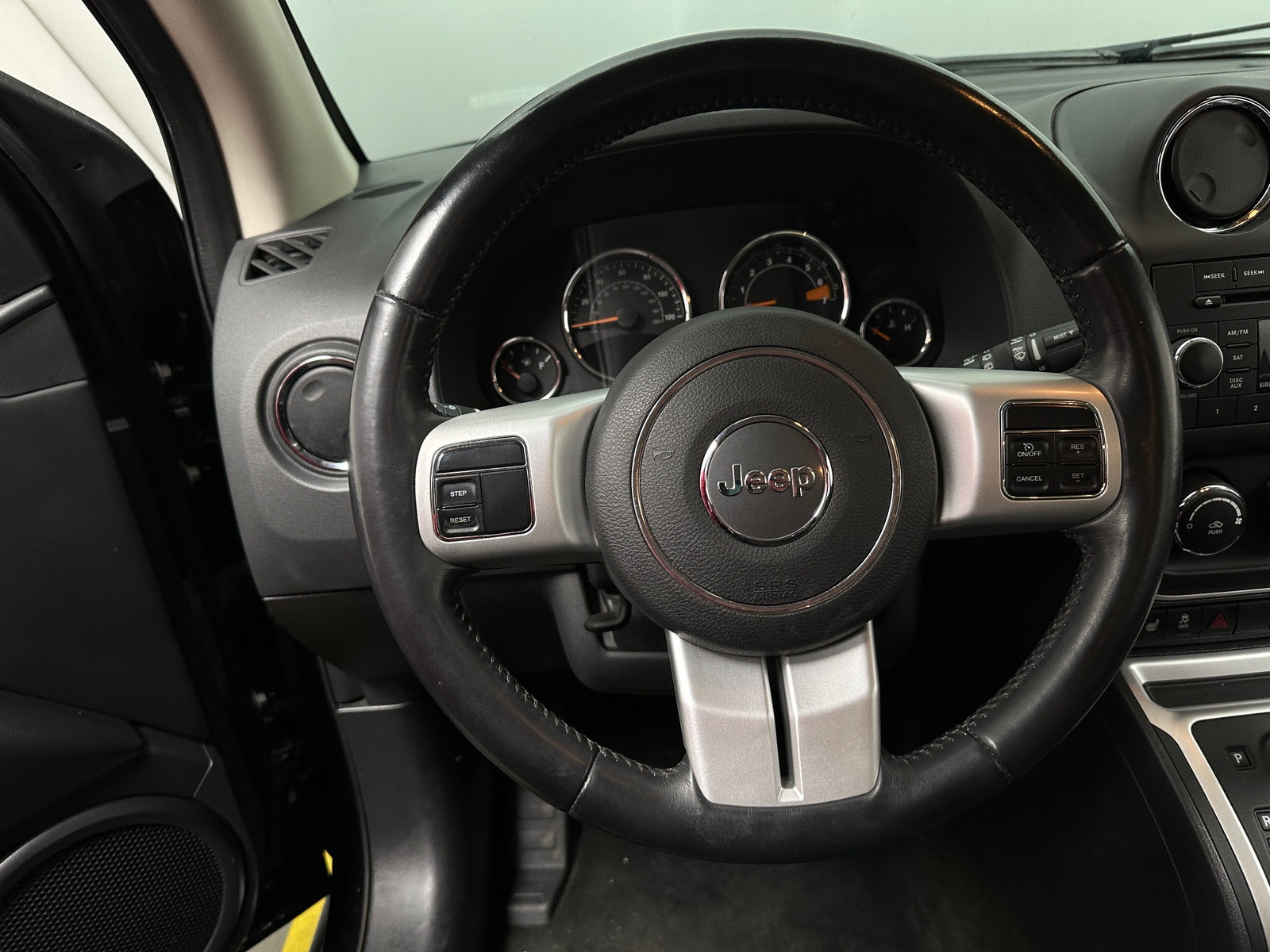 Thumbnail: 2017 Jeep Compass - 4