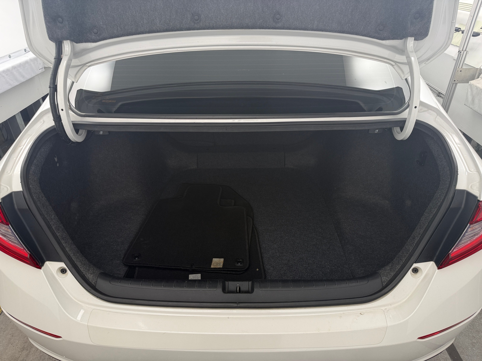 Thumbnail: 2019 Honda Accord - 7