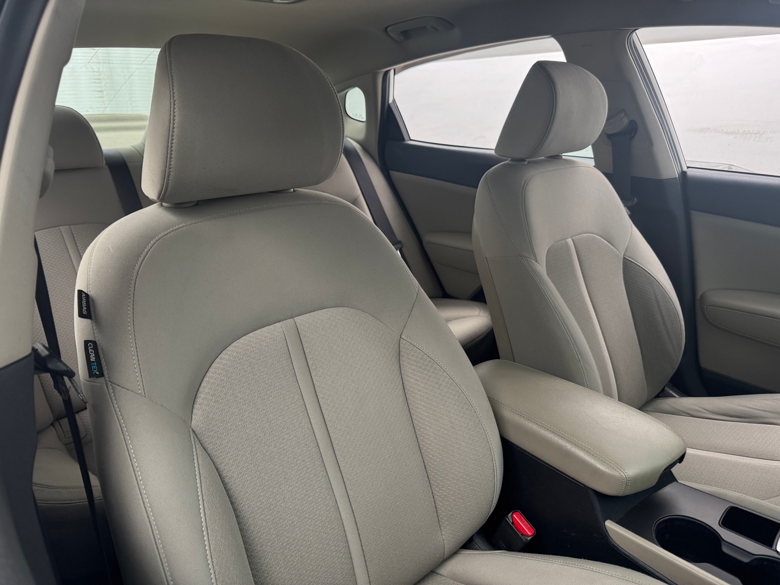 Thumbnail: 2016 Kia Optima - 2