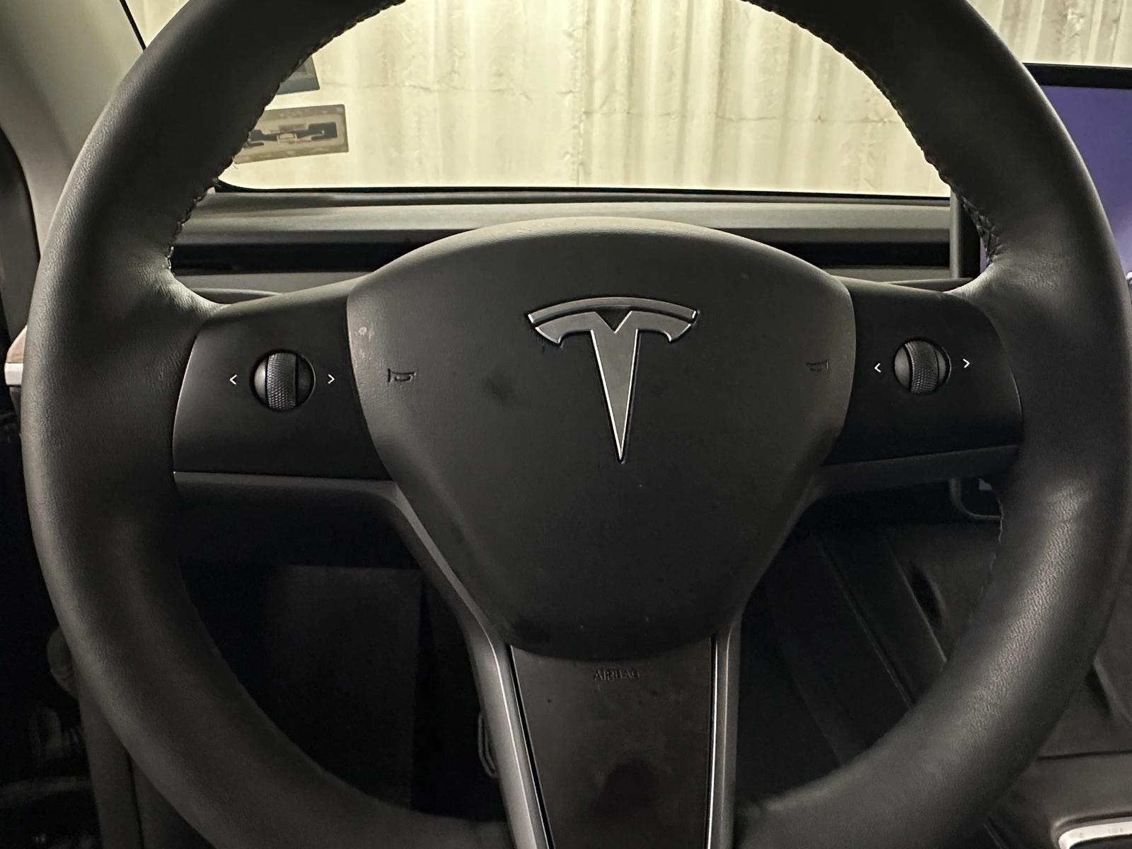 Thumbnail: 2025 Tesla Model Y - 4