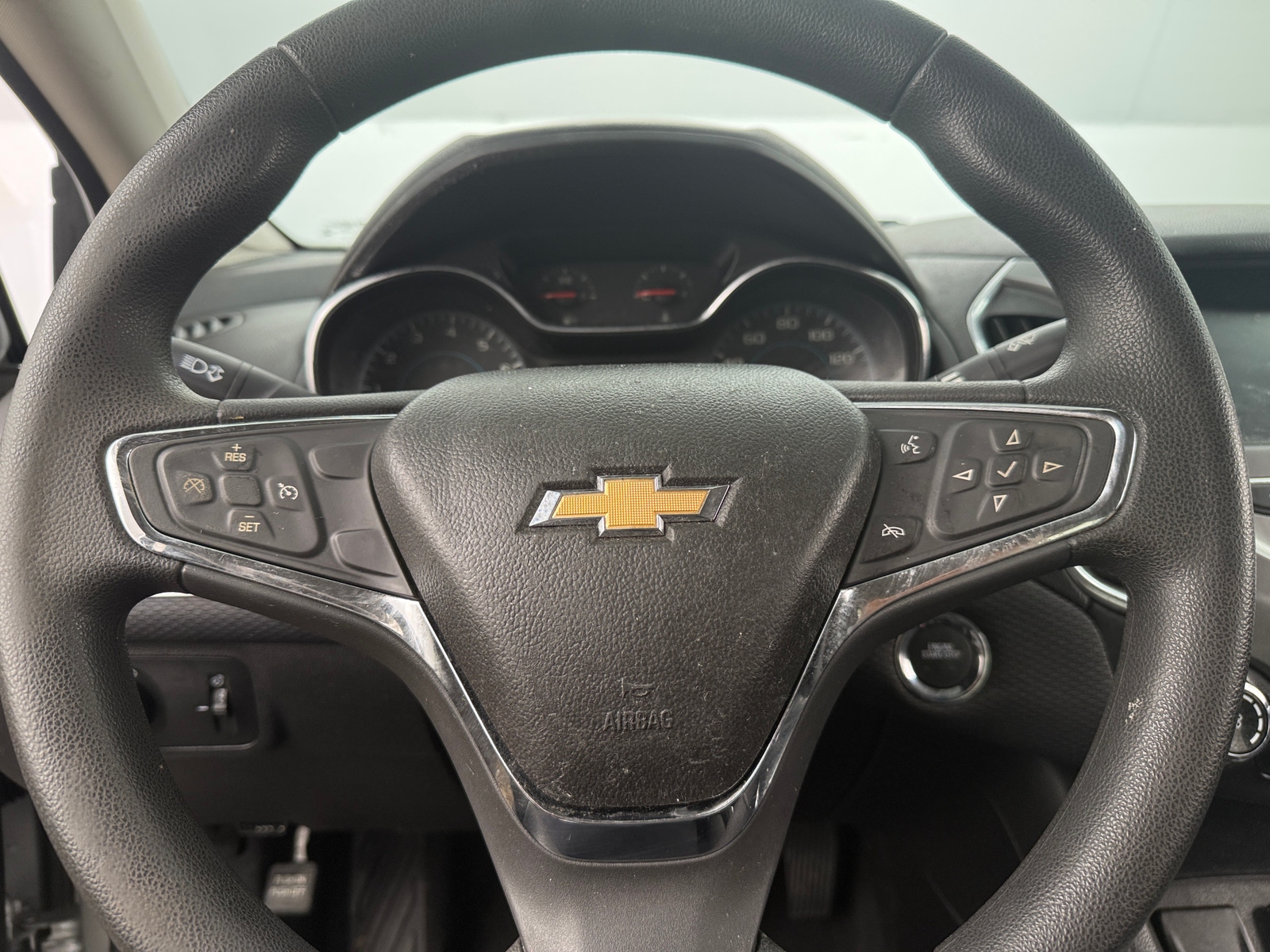 Thumbnail: 2018 Chevrolet Cruze - 5