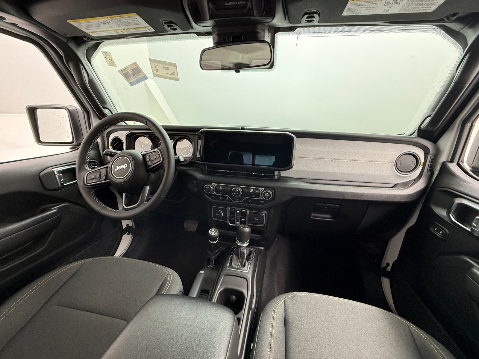 Thumbnail: 2025 Jeep Gladiator - 3