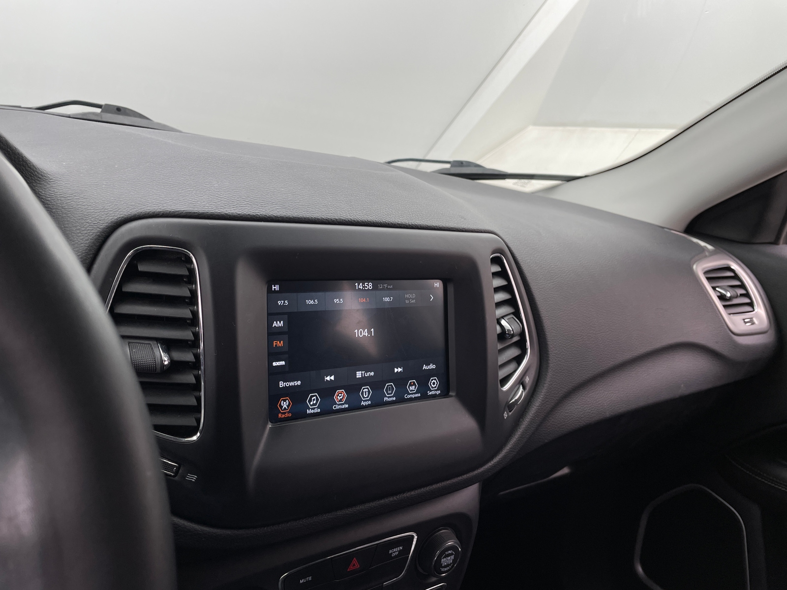 Thumbnail: 2019 Jeep Compass - 4