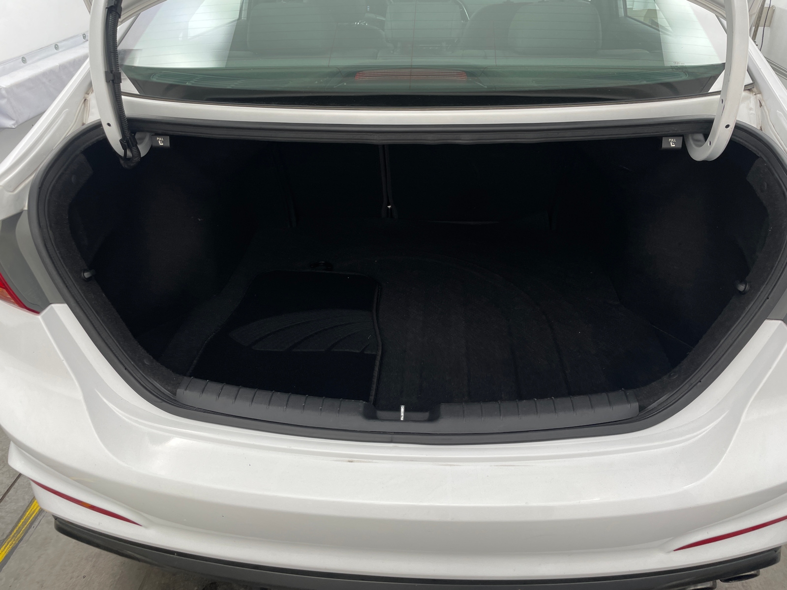 Thumbnail: 2017 Hyundai Elantra - 6