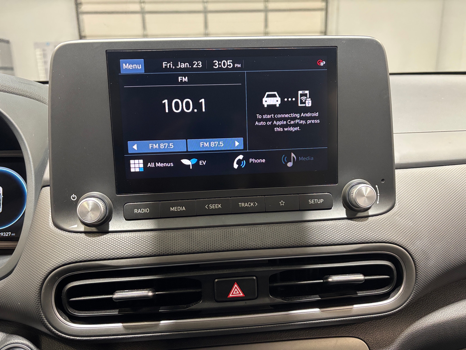 Thumbnail: 2023 Hyundai Kona - 4