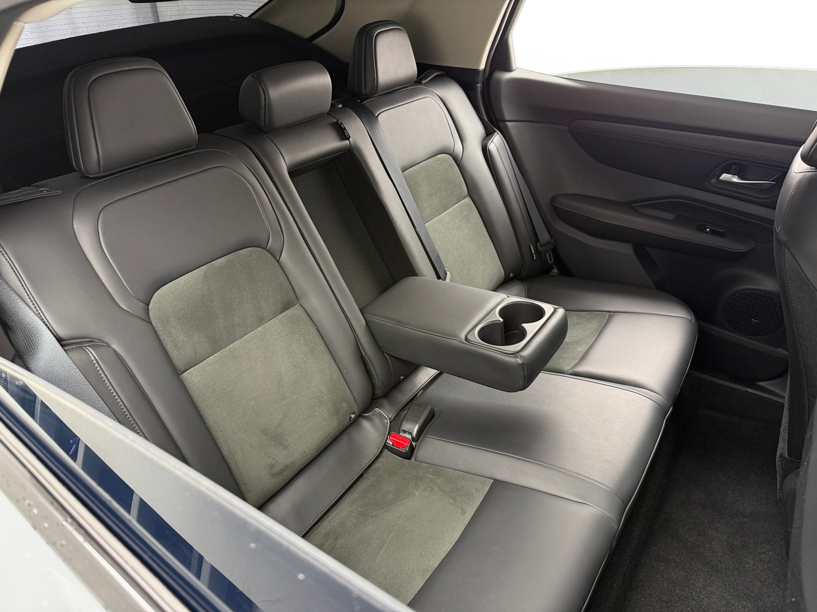 Thumbnail: 2023 Nissan Ariya - 5