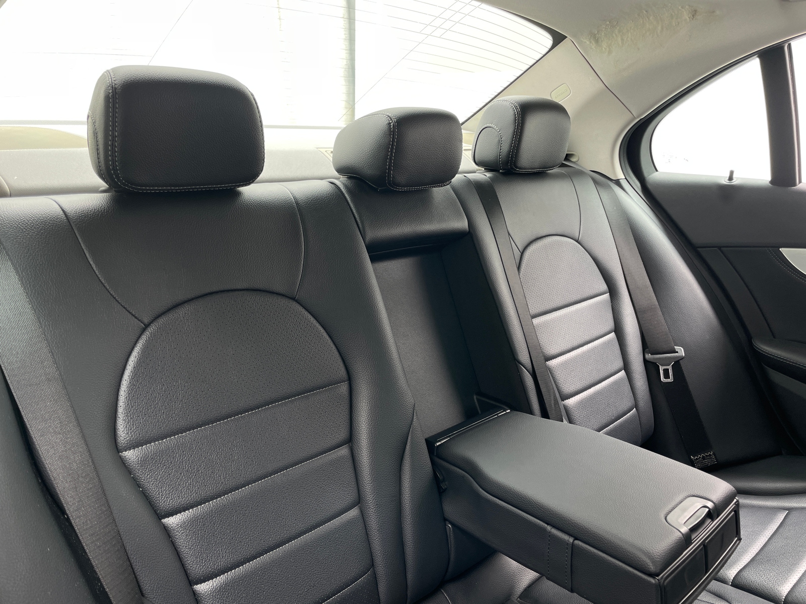 Thumbnail: 2015 Mercedes-Benz C-Class - 5