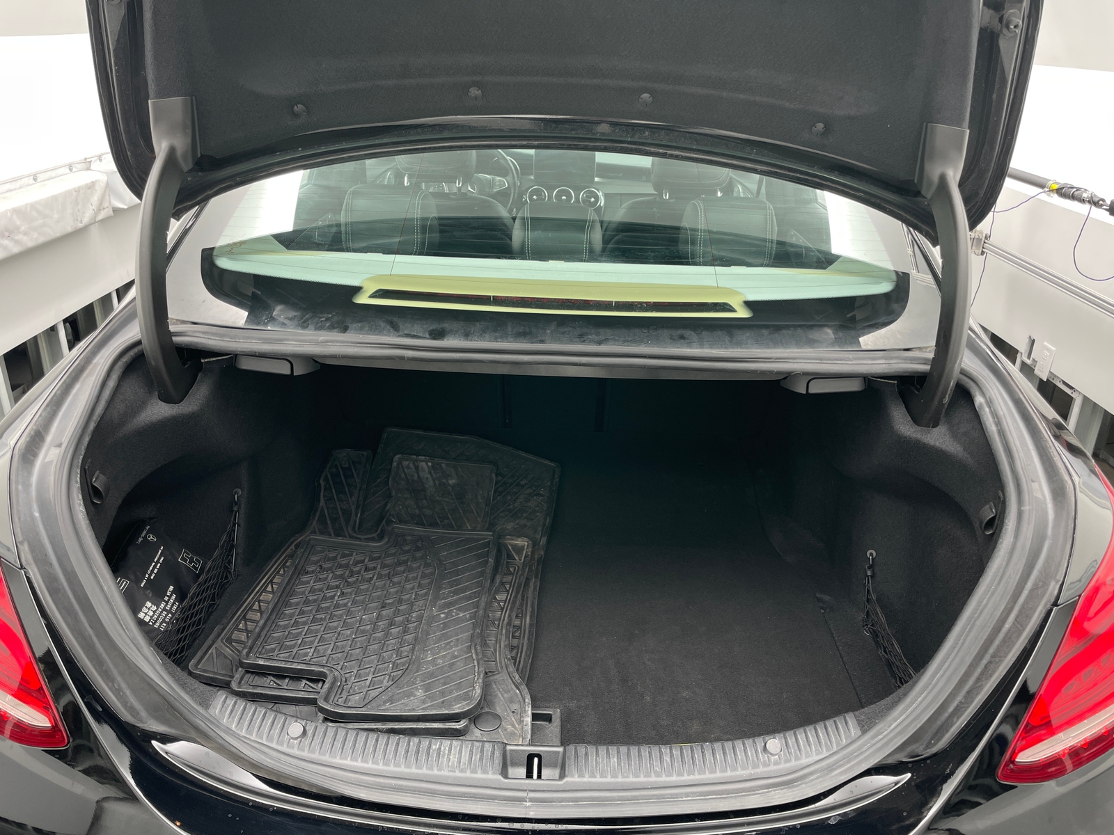 Thumbnail: 2015 Mercedes-Benz C-Class - 6