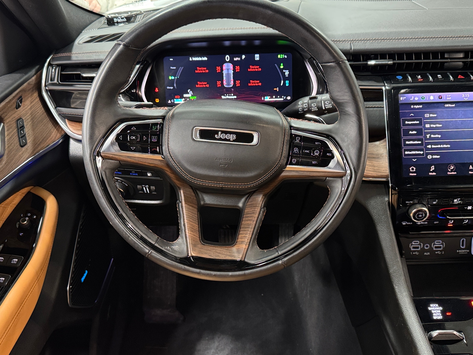 Thumbnail: 2023 Jeep Grand Cherokee - 4