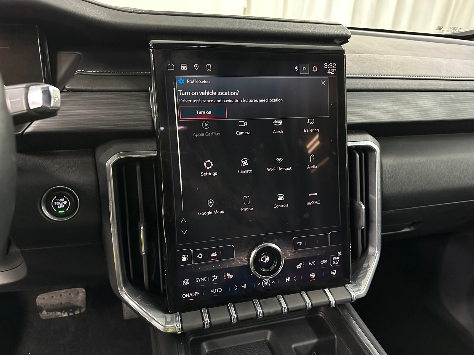 Thumbnail: 2025 GMC Acadia - 4