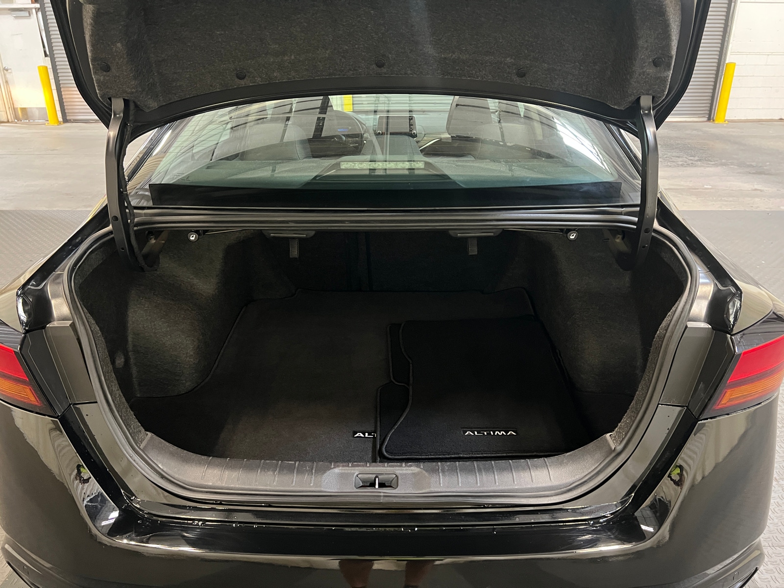 Thumbnail: 2025 Nissan Altima - 7