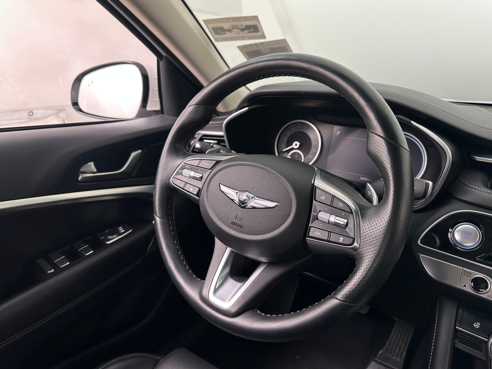 Thumbnail: 2023 Genesis G70 - 4