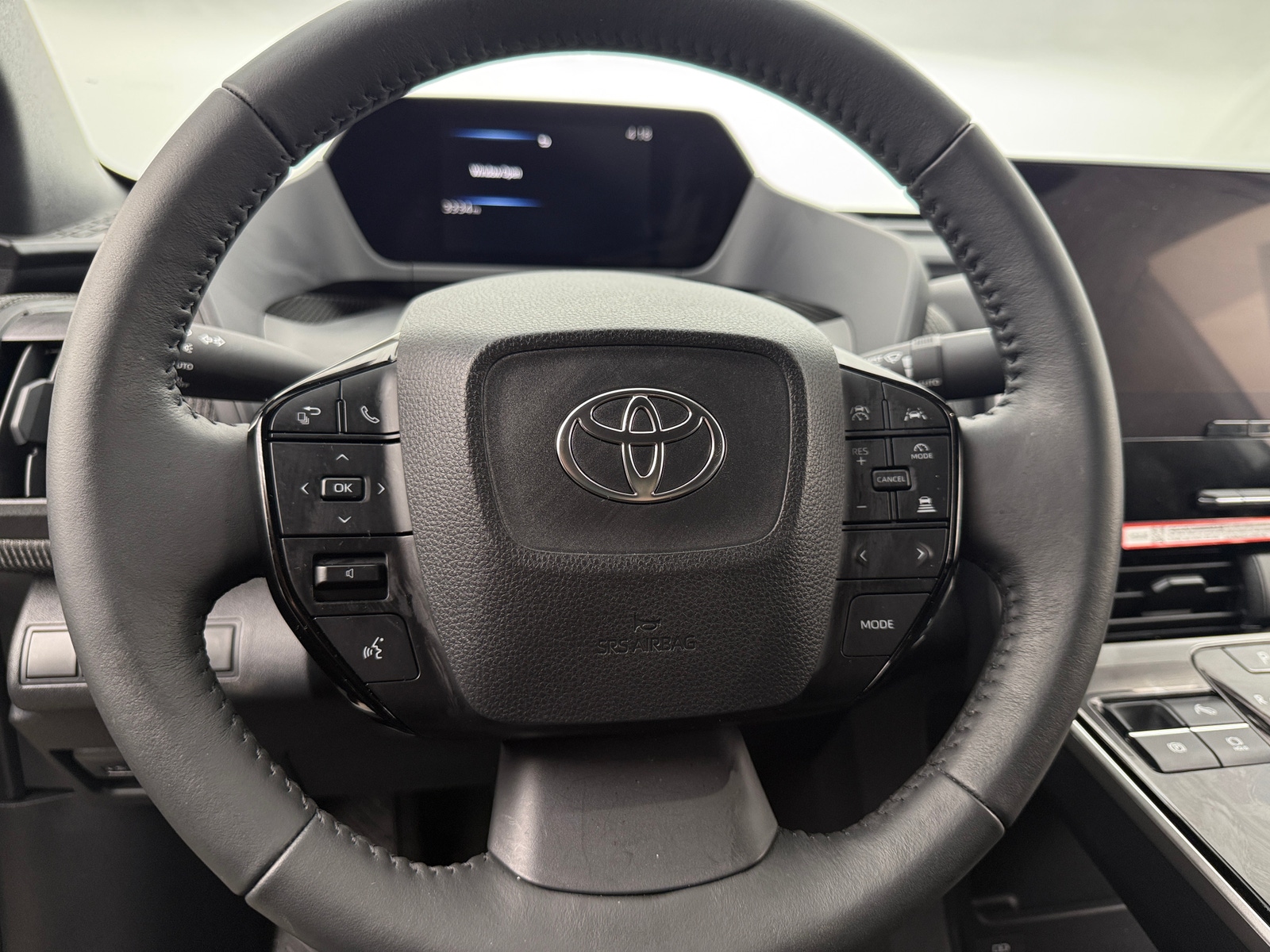 Thumbnail: 2024 Toyota bZ4X - 5