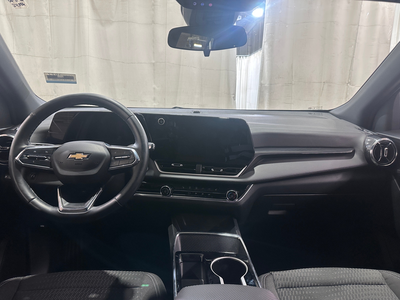 Thumbnail: 2025 Chevrolet Equinox - 3