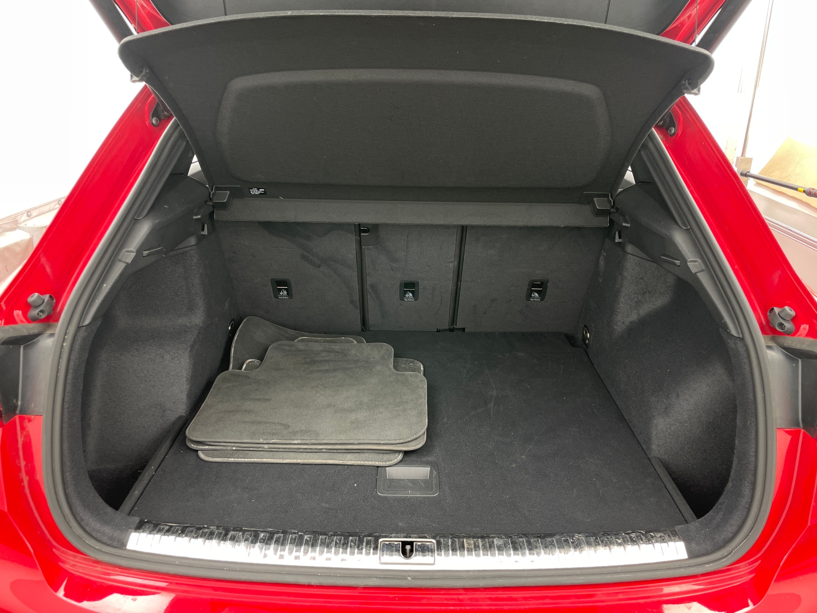 Thumbnail: 2025 Audi Q3 - 6