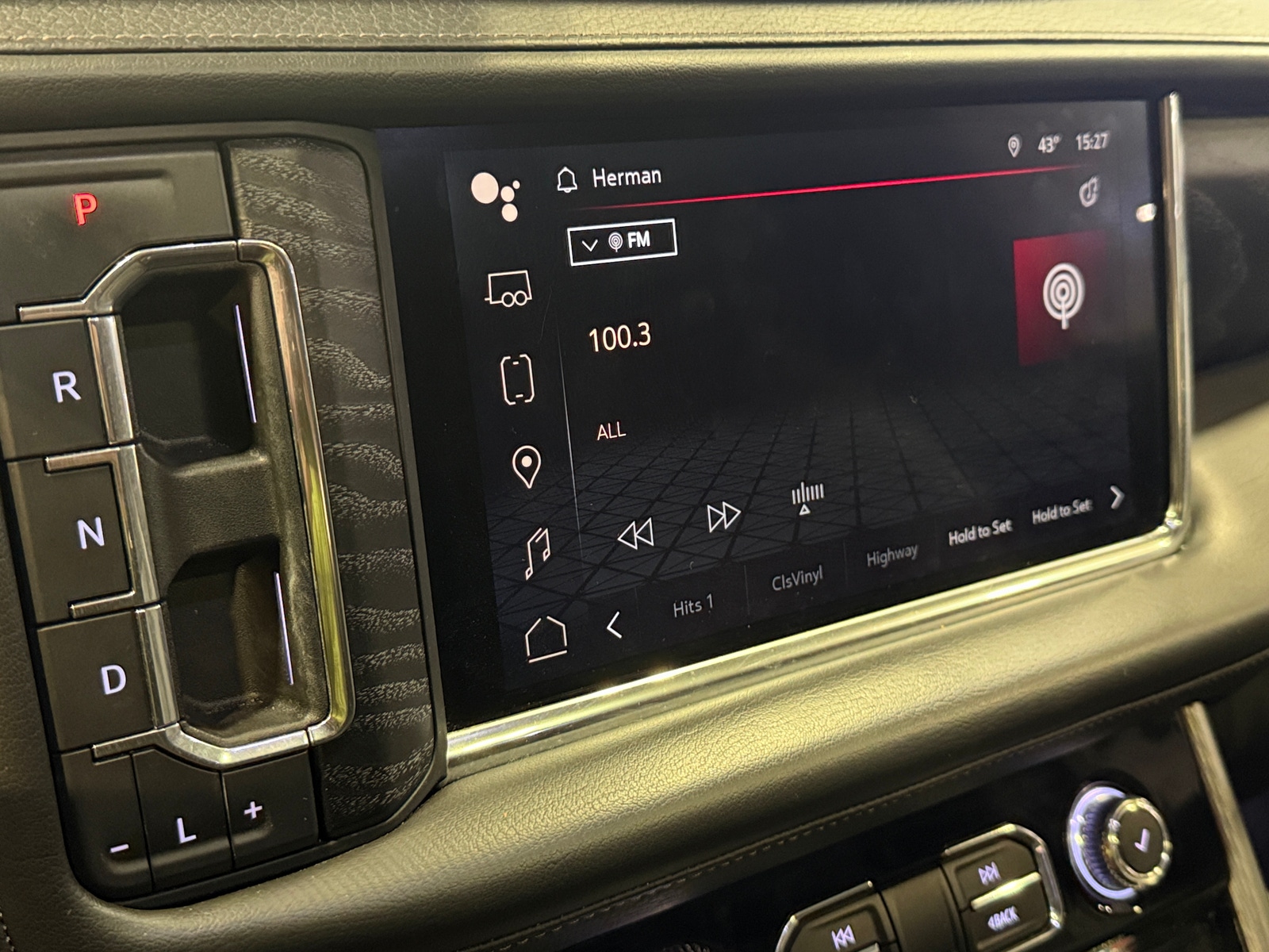 Thumbnail: 2023 GMC Yukon - 3