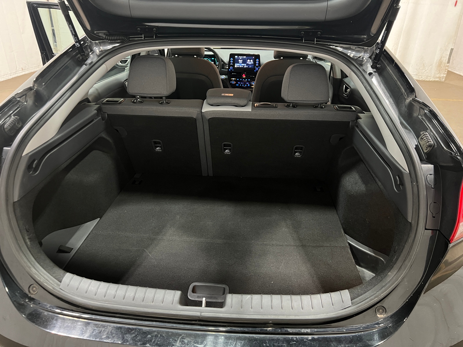 Thumbnail: 2022 Hyundai Ioniq - 7