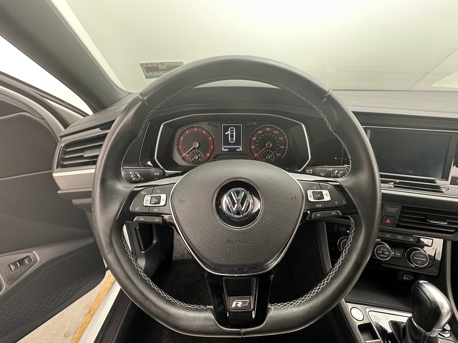 Thumbnail: 2019 Volkswagen Jetta - 4