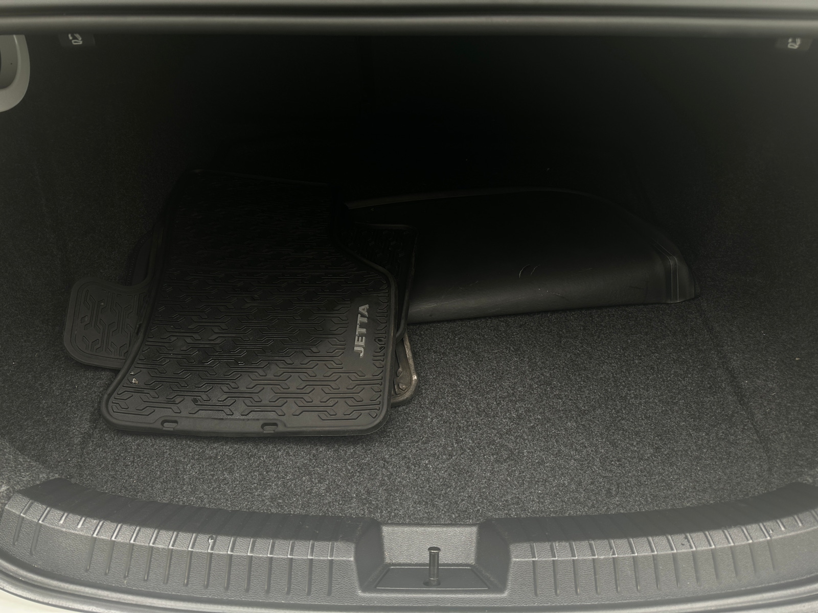 Thumbnail: 2019 Volkswagen Jetta - 6