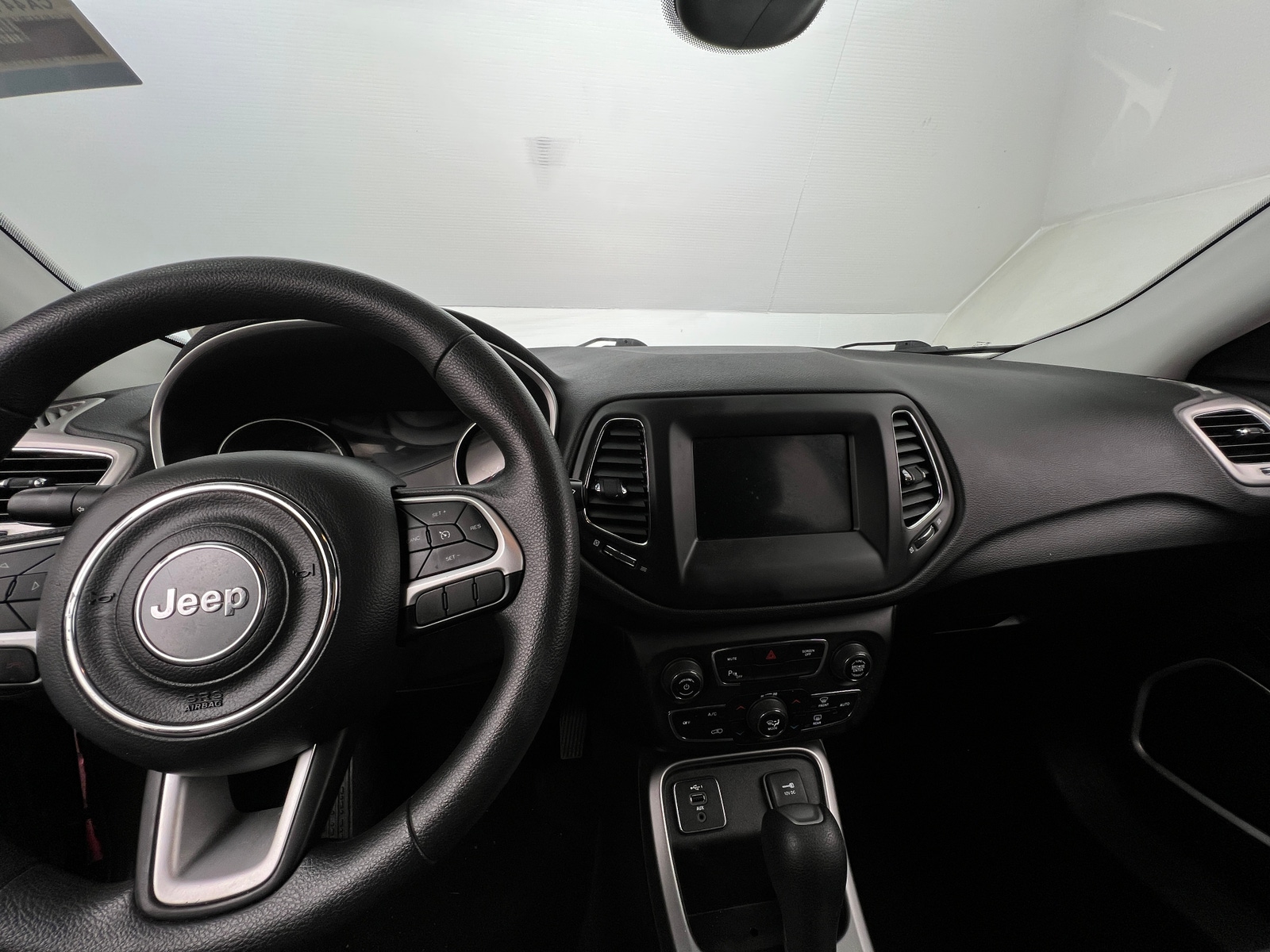 Thumbnail: 2019 Jeep Compass - 3