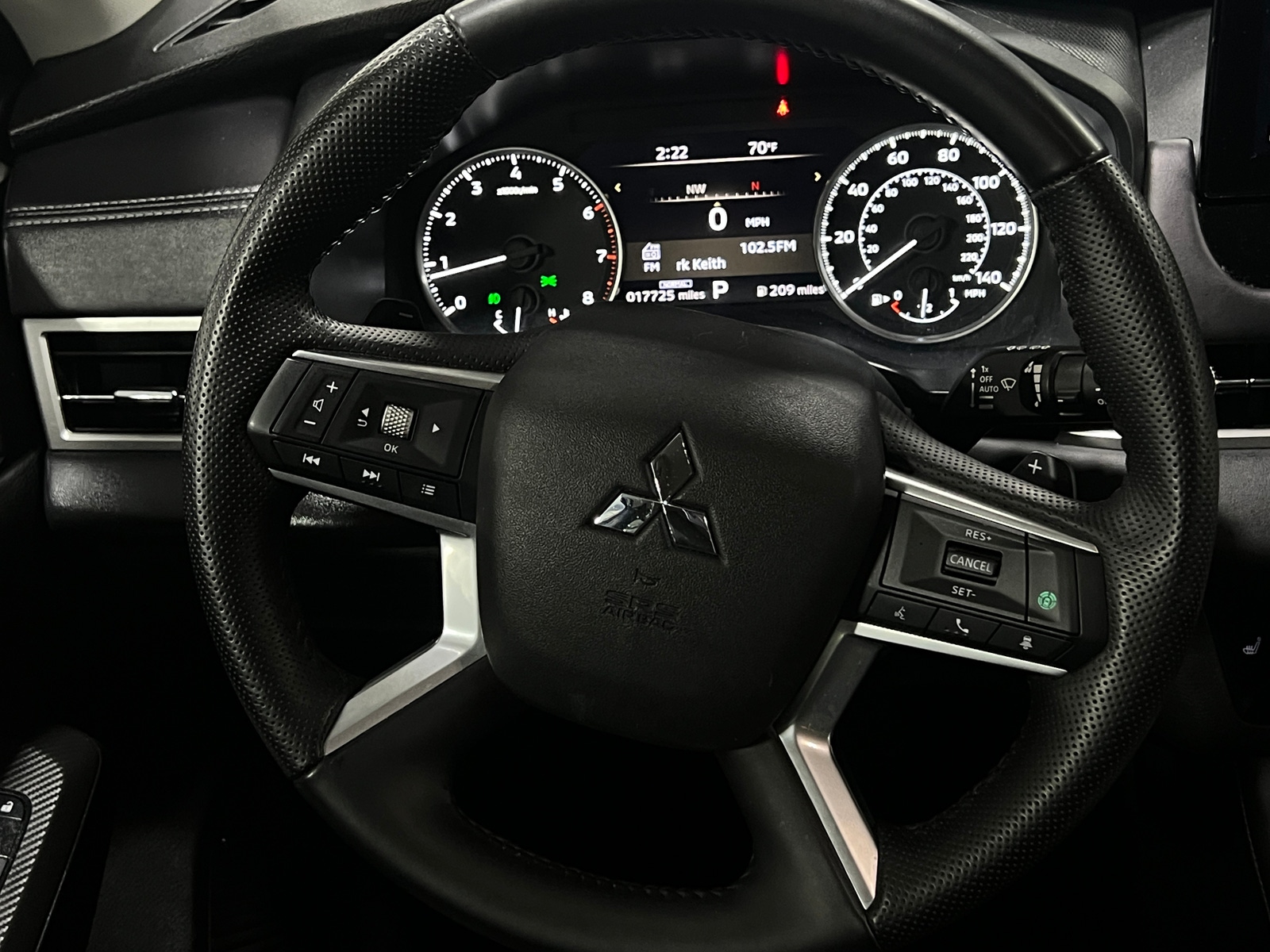 Thumbnail: 2025 Mitsubishi Outlander - 4