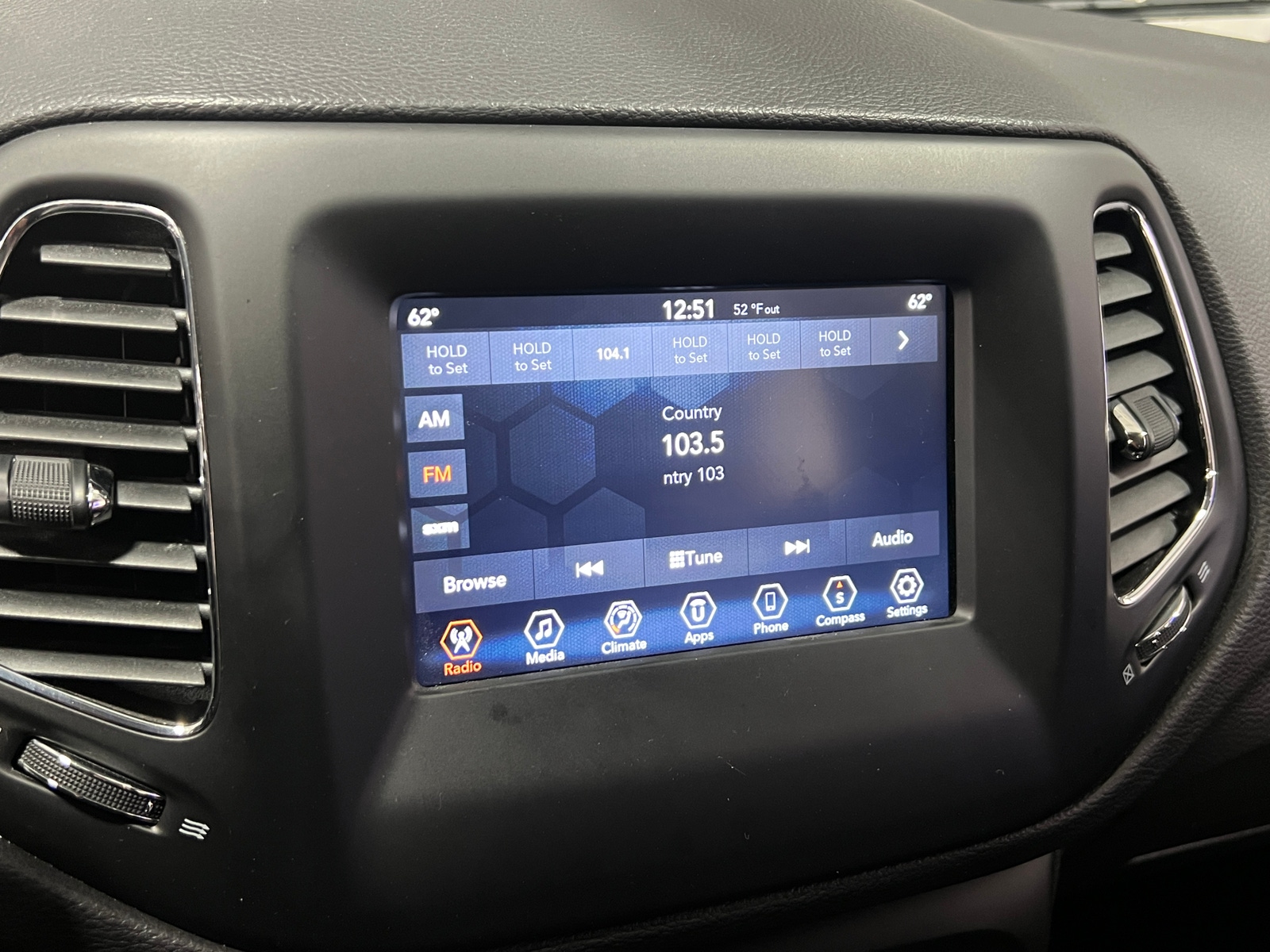 Thumbnail: 2018 Jeep Compass - 4