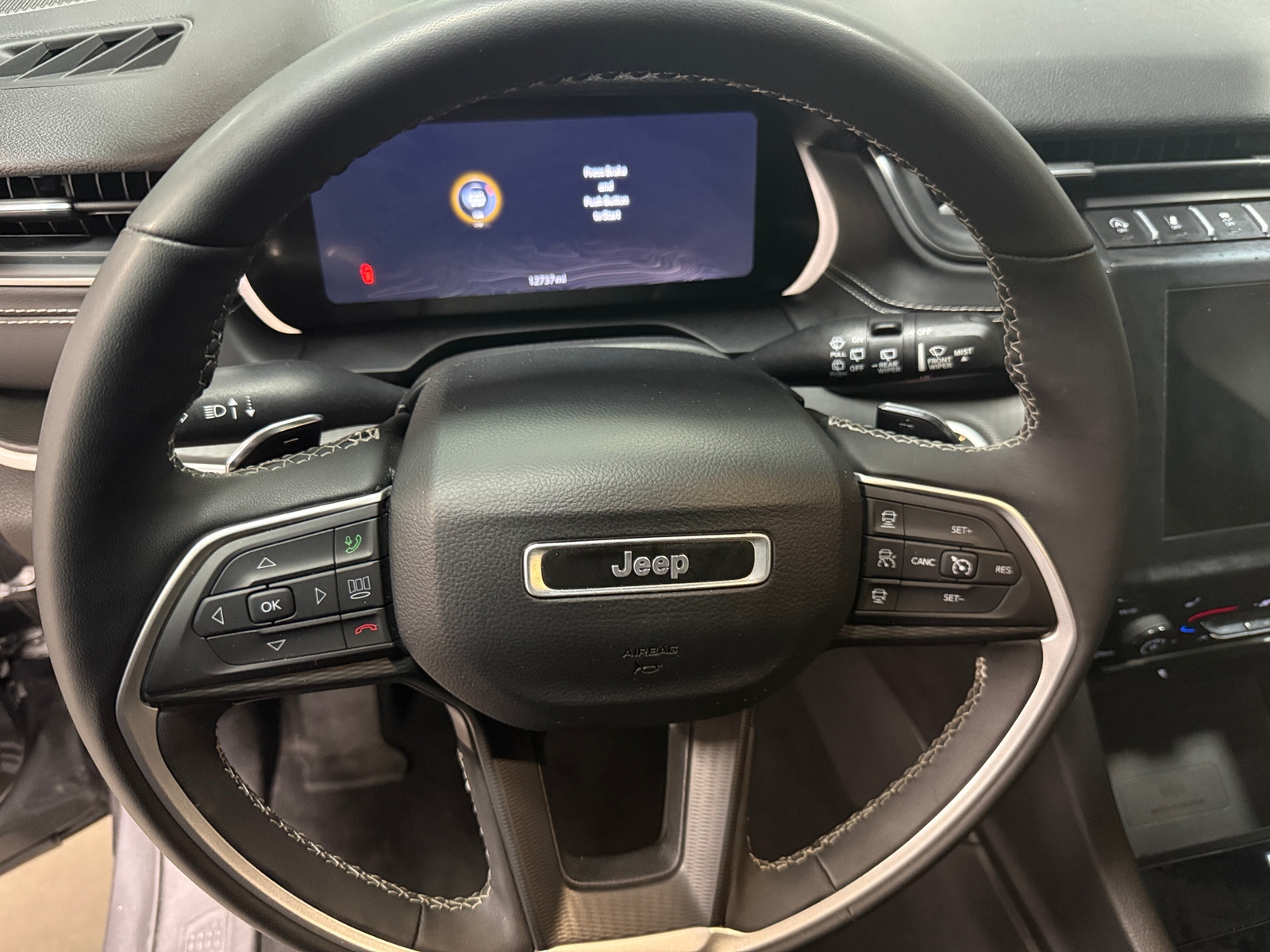 Thumbnail: 2024 Jeep Grand Cherokee - 4