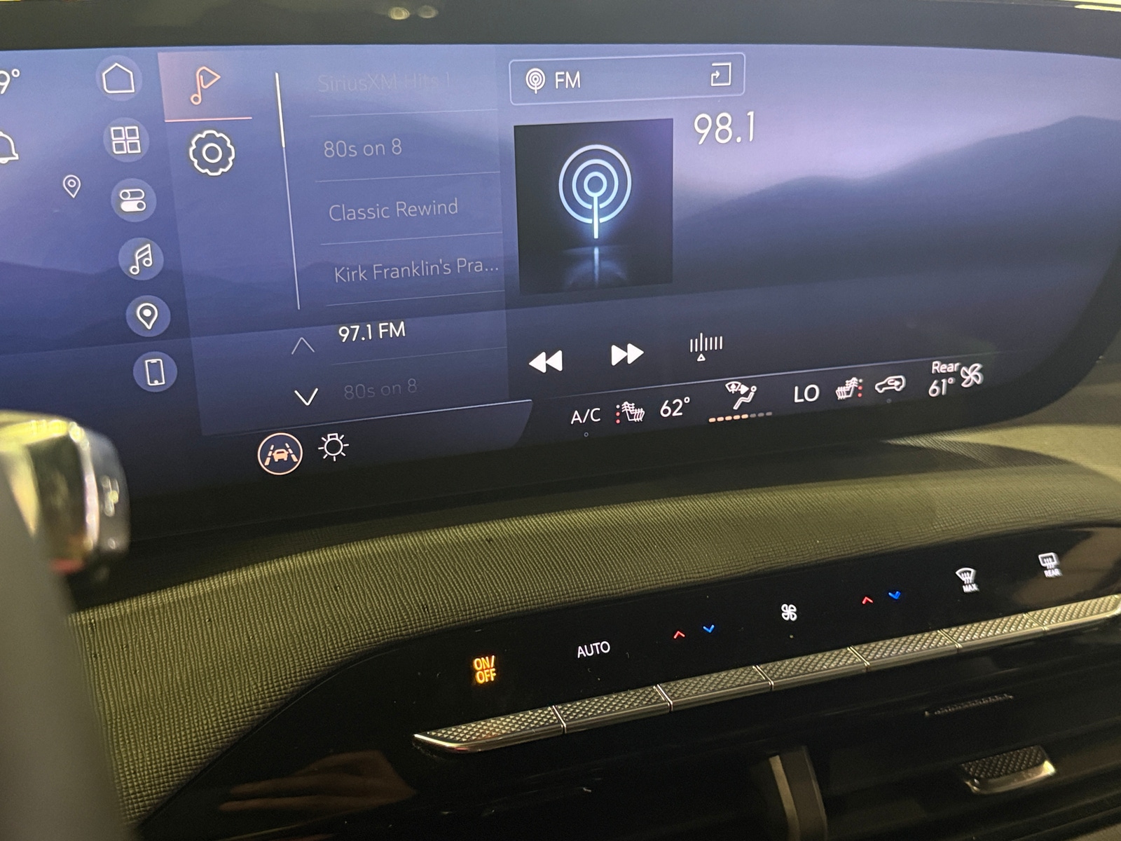 Thumbnail: 2025 Buick Enclave - 3