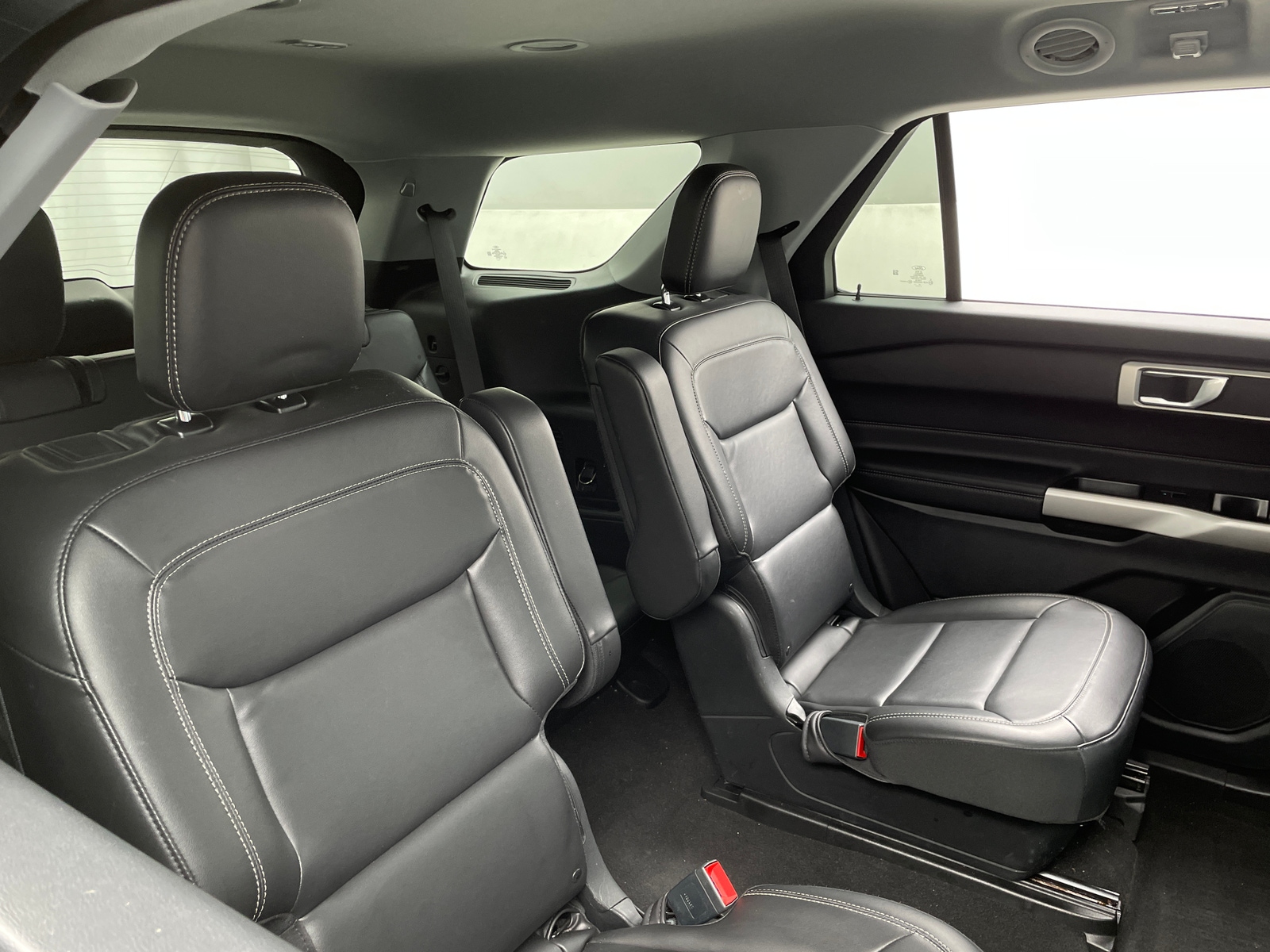 Thumbnail: 2022 Ford Explorer - 5