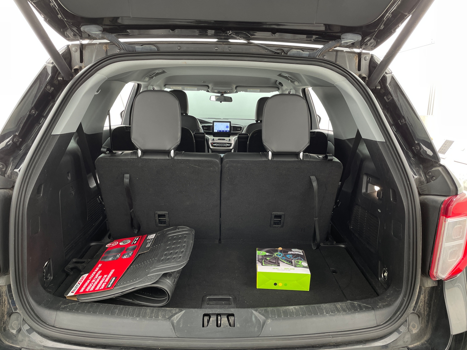 Thumbnail: 2022 Ford Explorer - 6