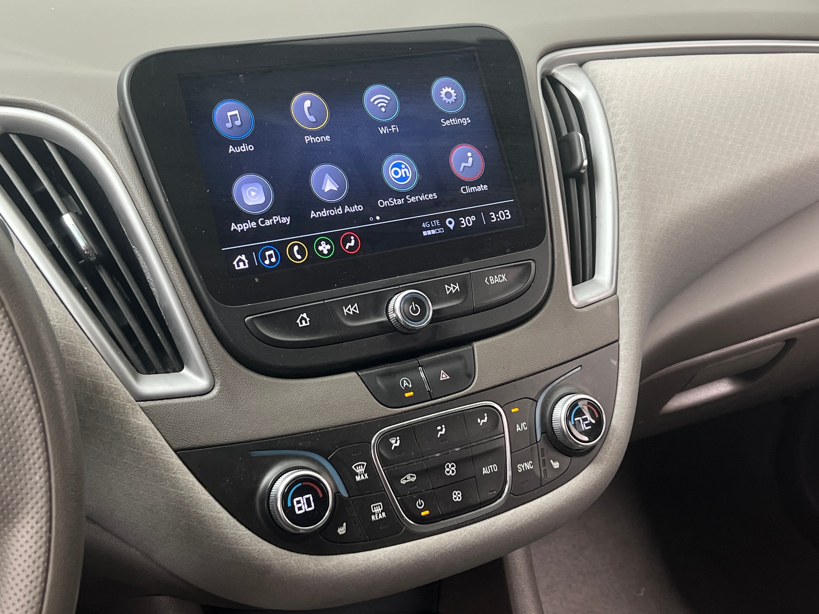 Thumbnail: 2022 Chevrolet Malibu - 4