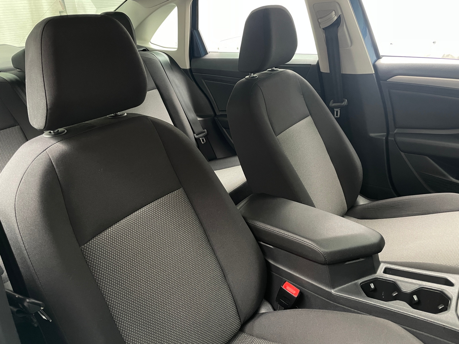 Thumbnail: 2021 Volkswagen Jetta - 2