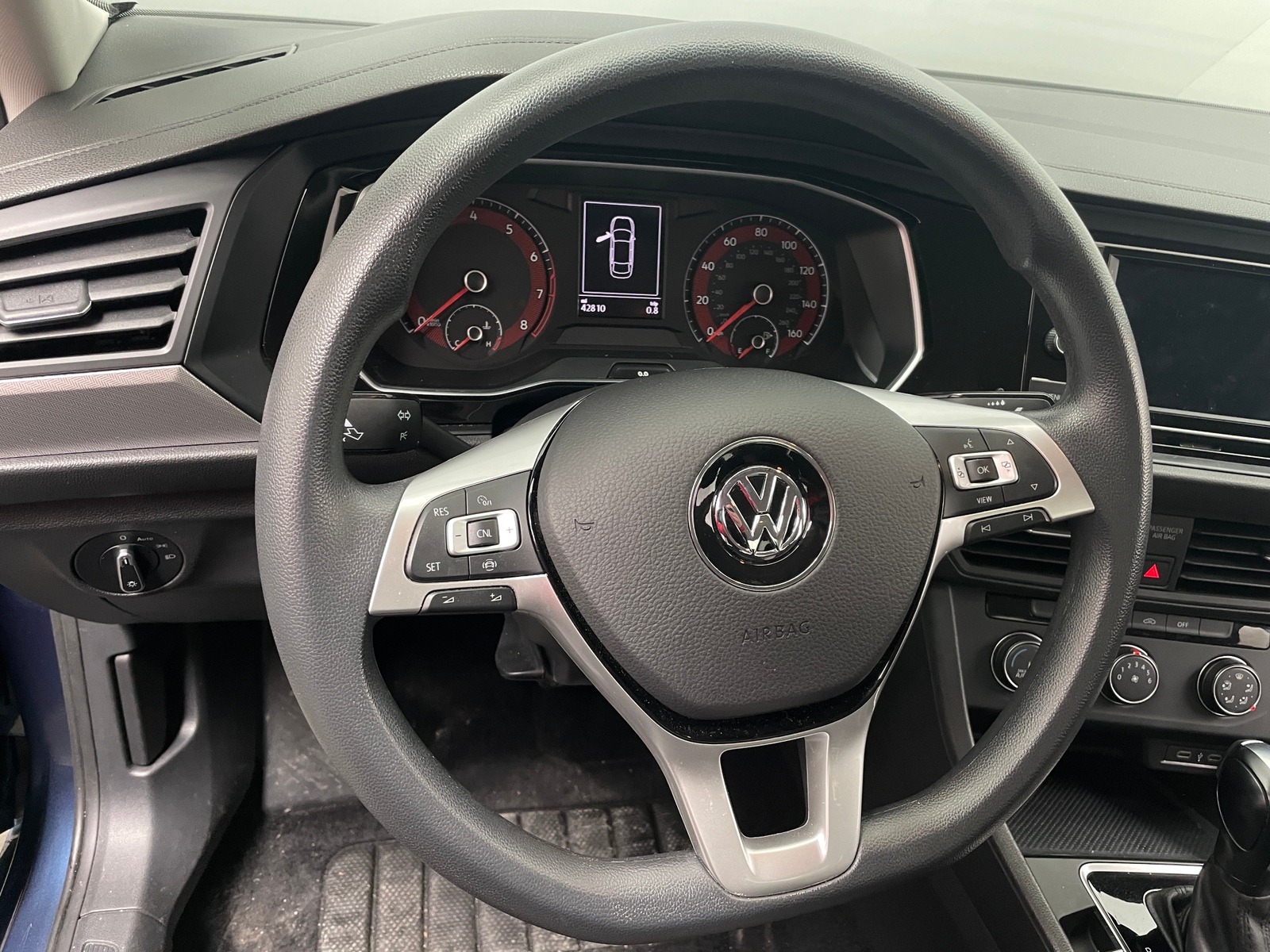 Thumbnail: 2021 Volkswagen Jetta - 5