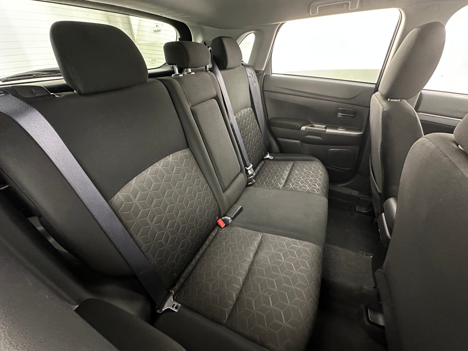 Thumbnail: 2021 Mitsubishi Outlander Sport - 6